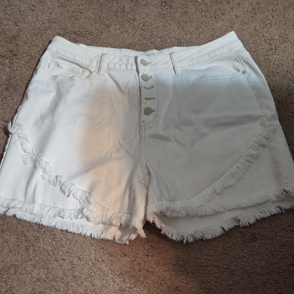 Judy Blue White Frayed-Hem Button-Front Denim Shorts